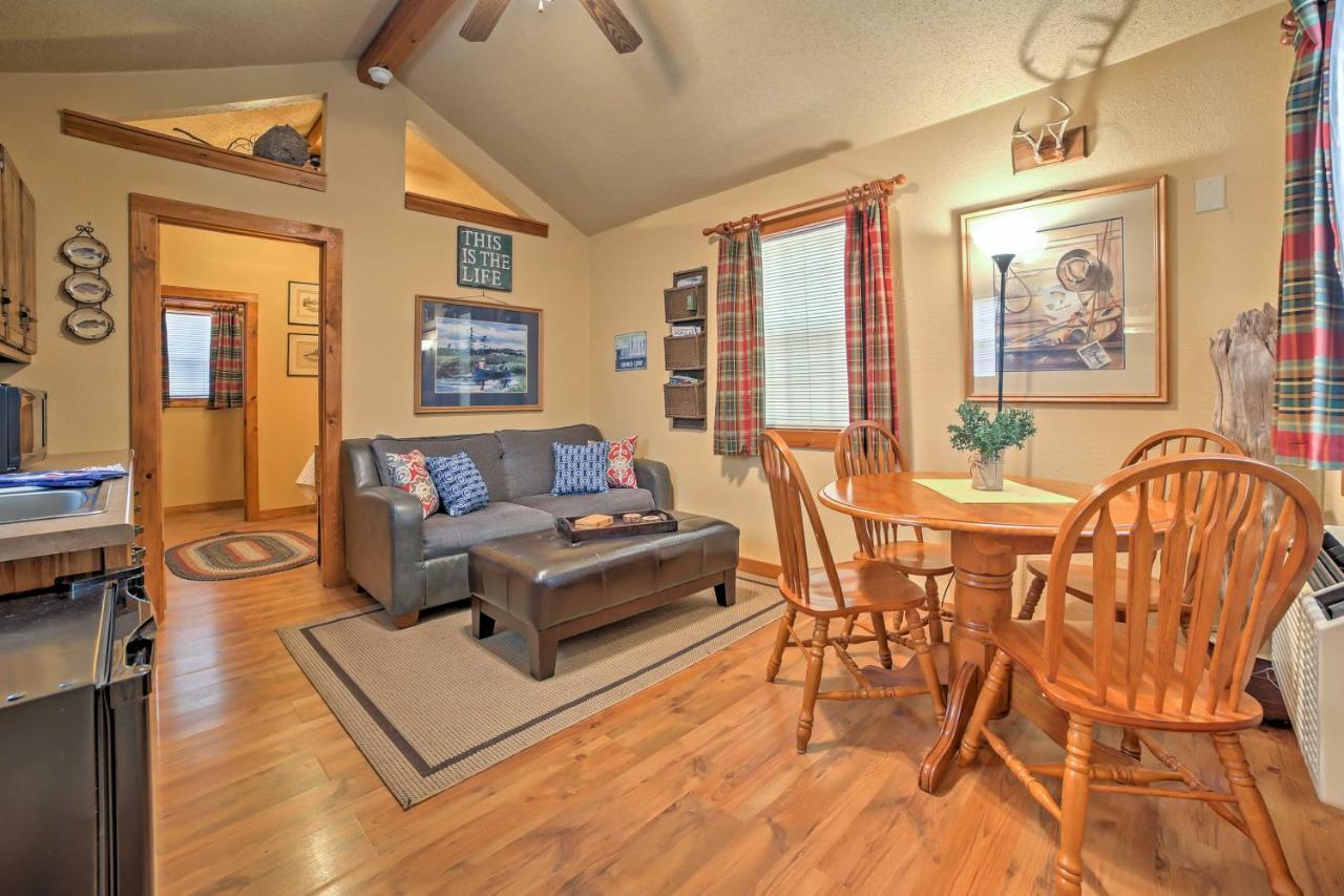 Branson Cabin With Deck Near Table Rock Lake! 외부 사진