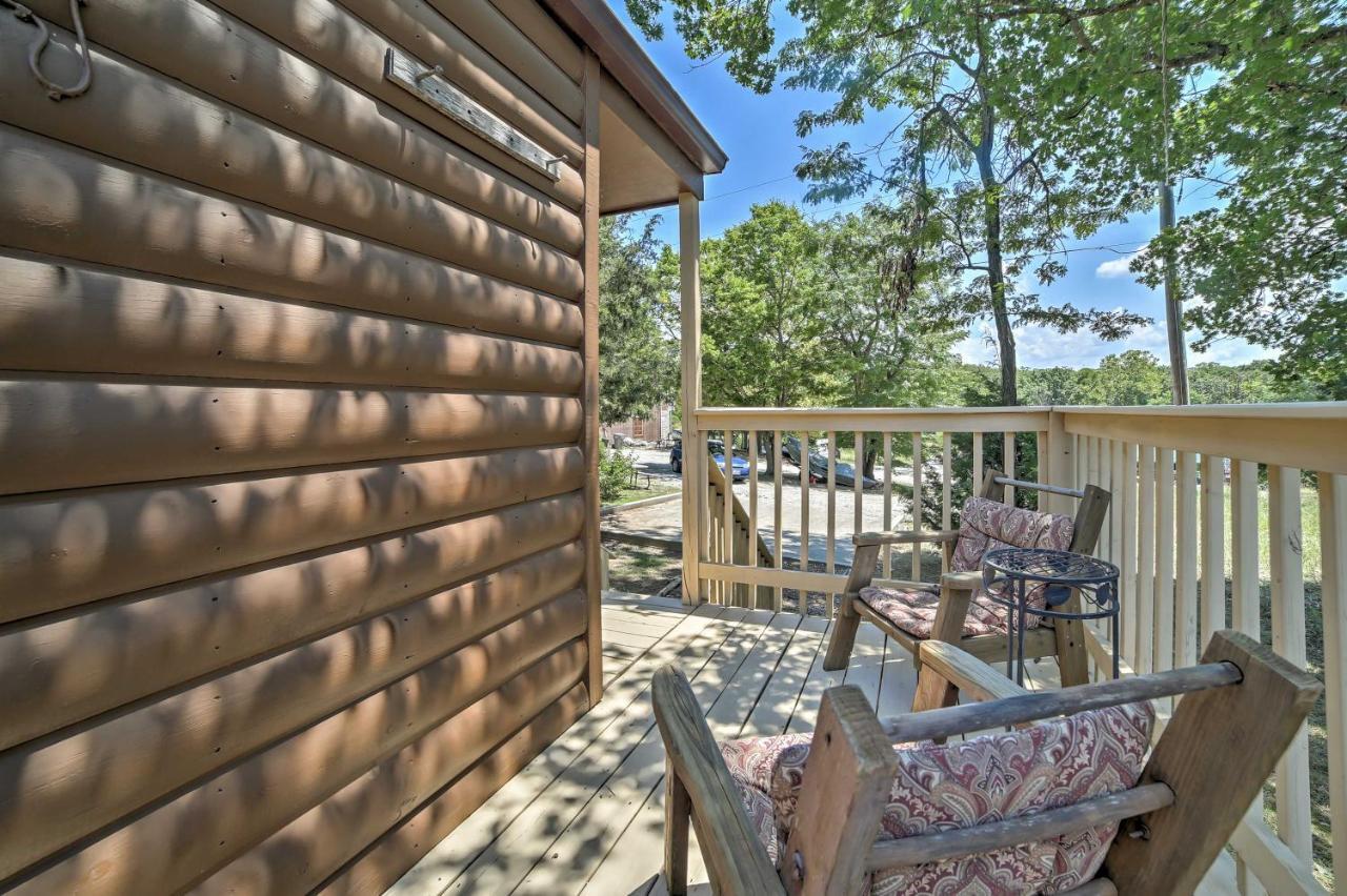 Branson Cabin With Deck Near Table Rock Lake! 외부 사진