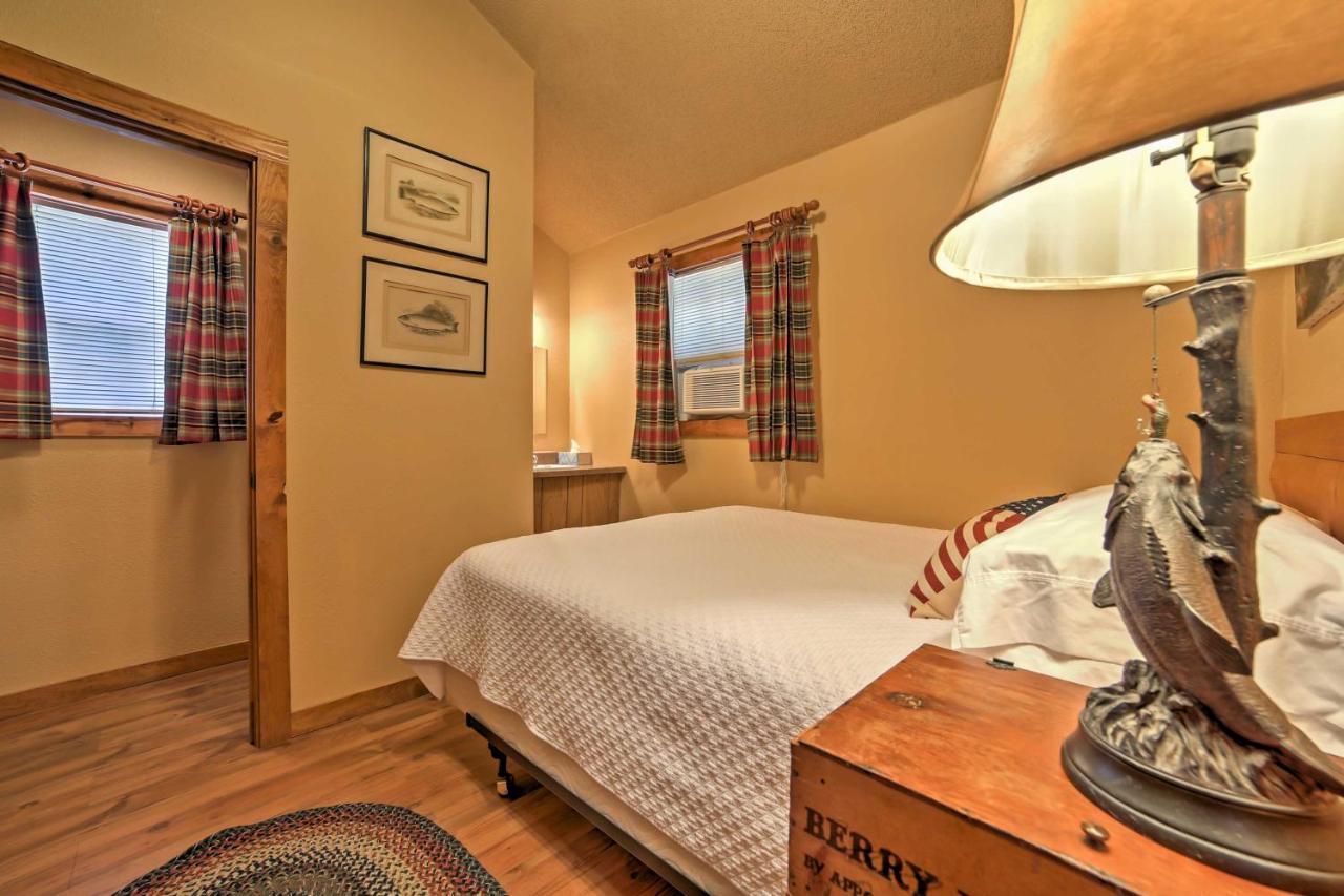 Branson Cabin With Deck Near Table Rock Lake! 외부 사진