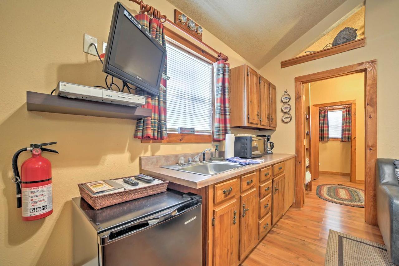 Branson Cabin With Deck Near Table Rock Lake! 외부 사진