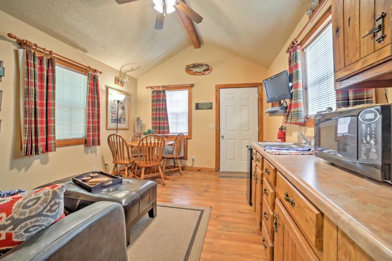 Branson Cabin With Deck Near Table Rock Lake! 외부 사진